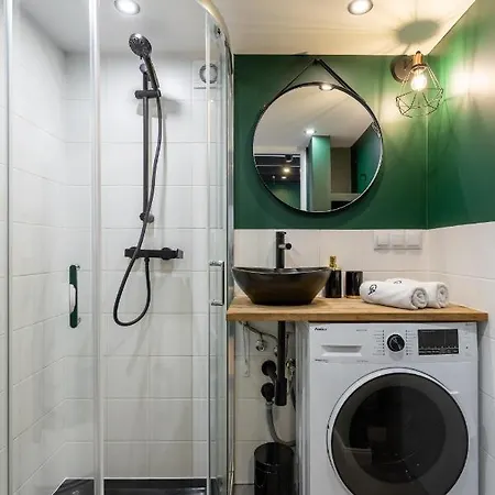 Golden - Stylish Luxury, Zlota Street