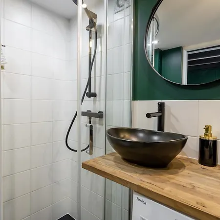 Golden - Stylish Luxury, Zlota Street * ורשה